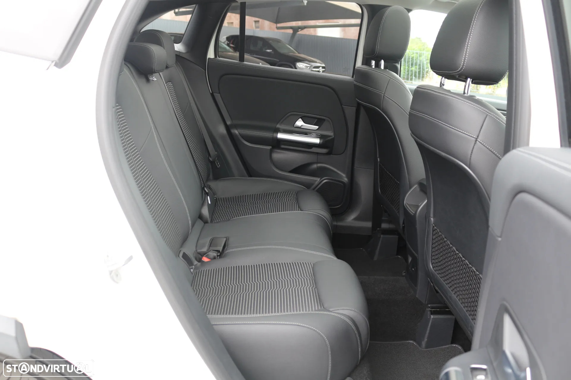 Mercedes-Benz GLA 250 e Progressive - 35