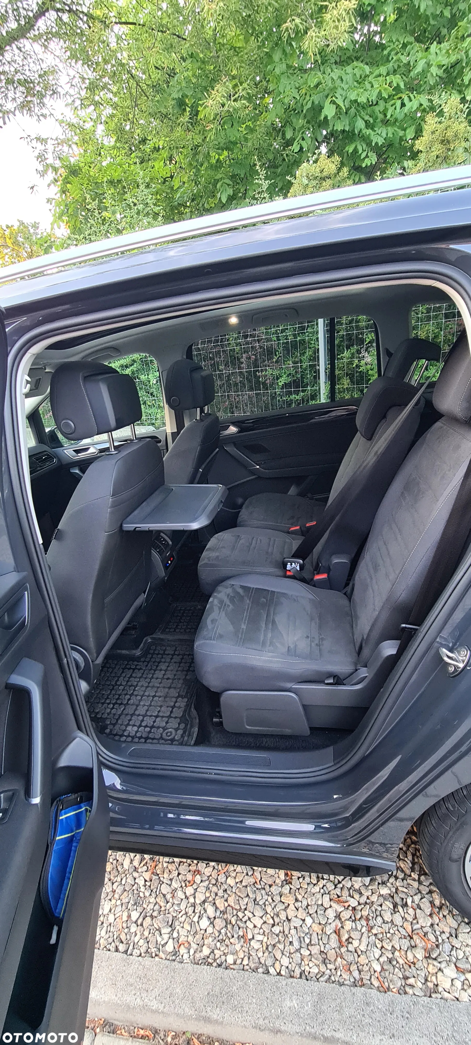 Volkswagen Touran - 25