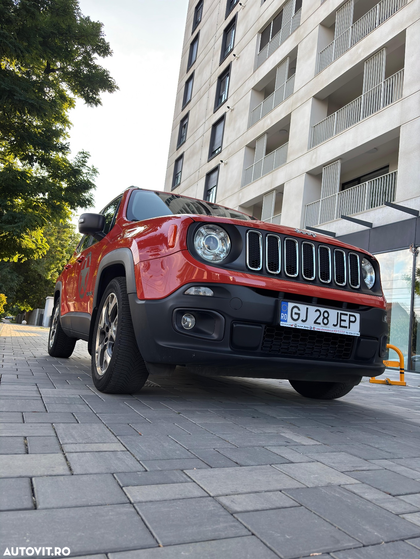 Jeep Renegade 1.6 E-TorQ 4x2 Sport - 8