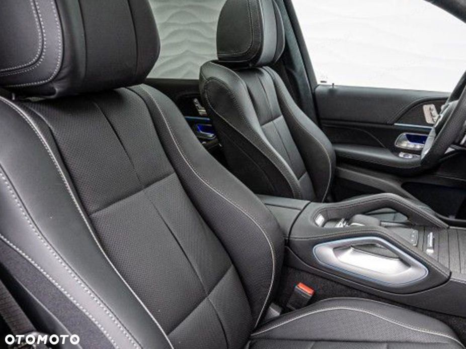 Mercedes-Benz GLS - 7