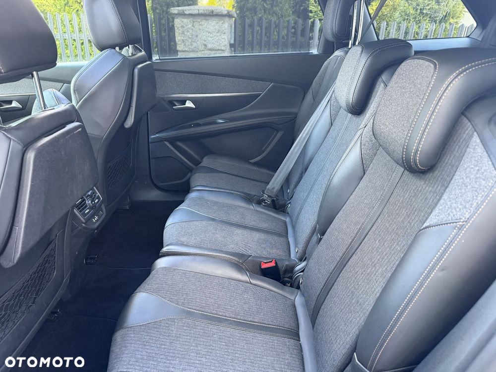 Peugeot 5008 - 16