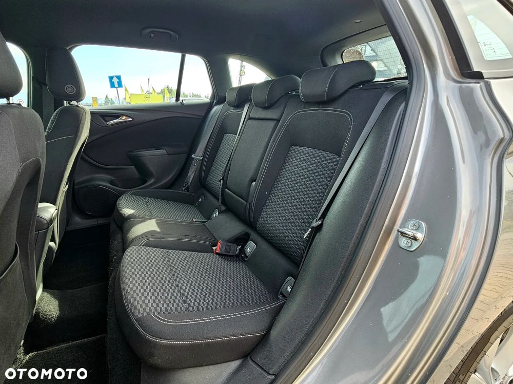 Opel Astra 1.4 T Dynamic - 8