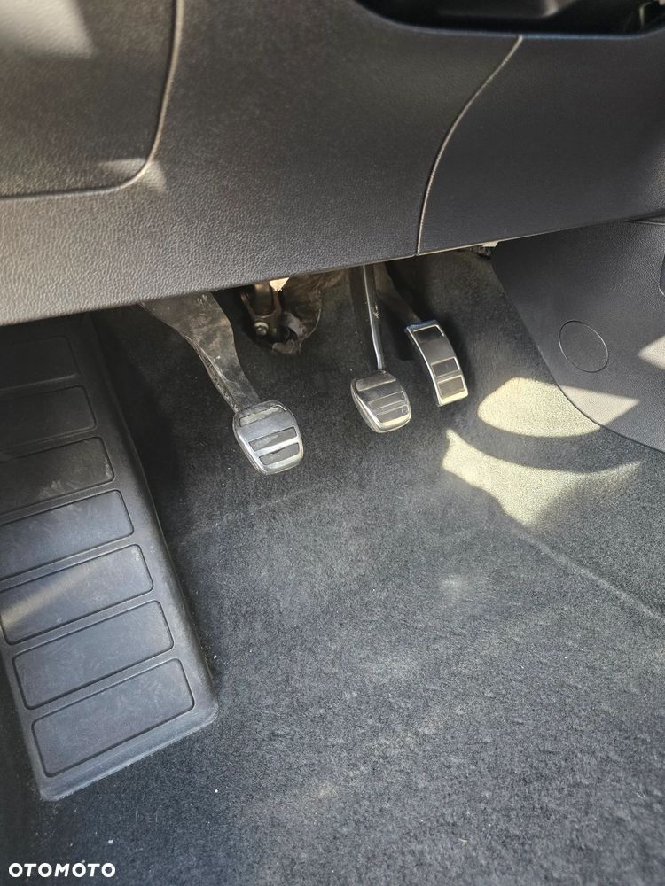 Ford Focus 1.5 EcoBoost ST-Line - 30