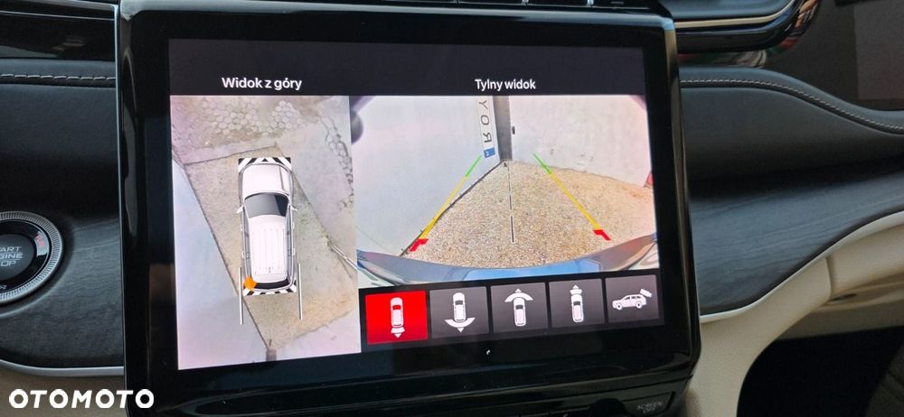 Jeep Grand Cherokee - 20