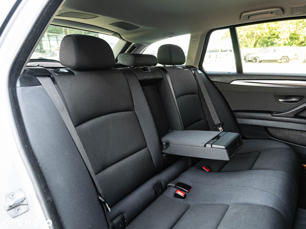 BMW Seria 5 - 21