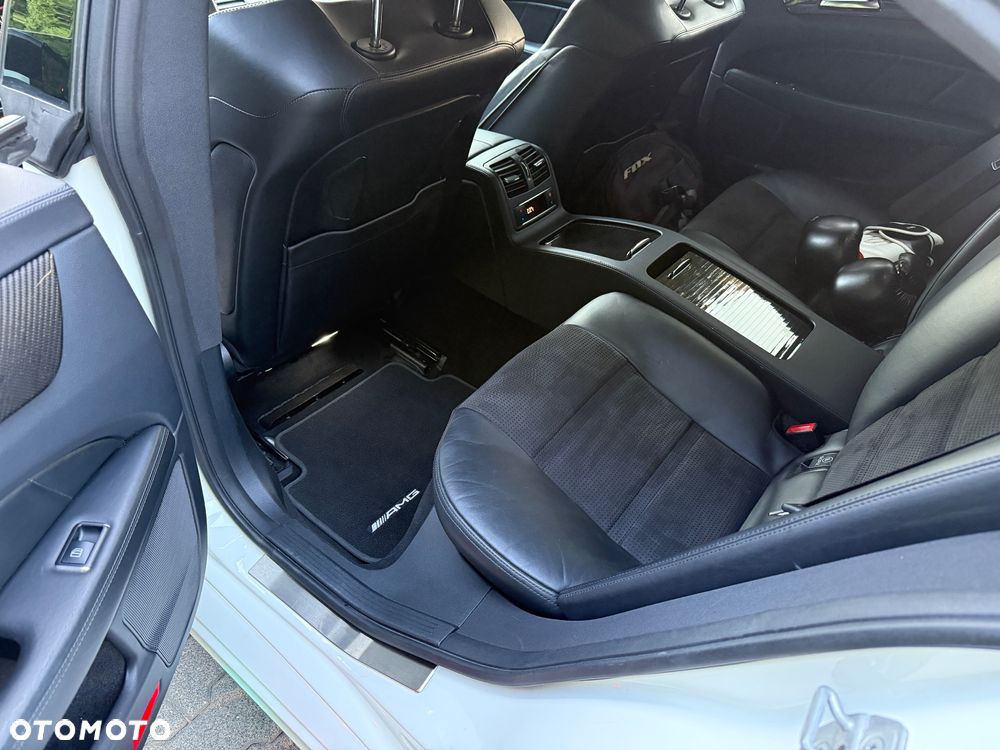 Mercedes-Benz CLS - 15