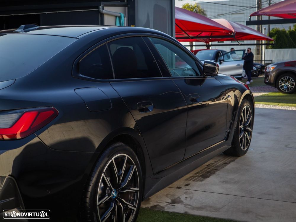 BMW i4 eDrive40 Pack Desportivo M - 6