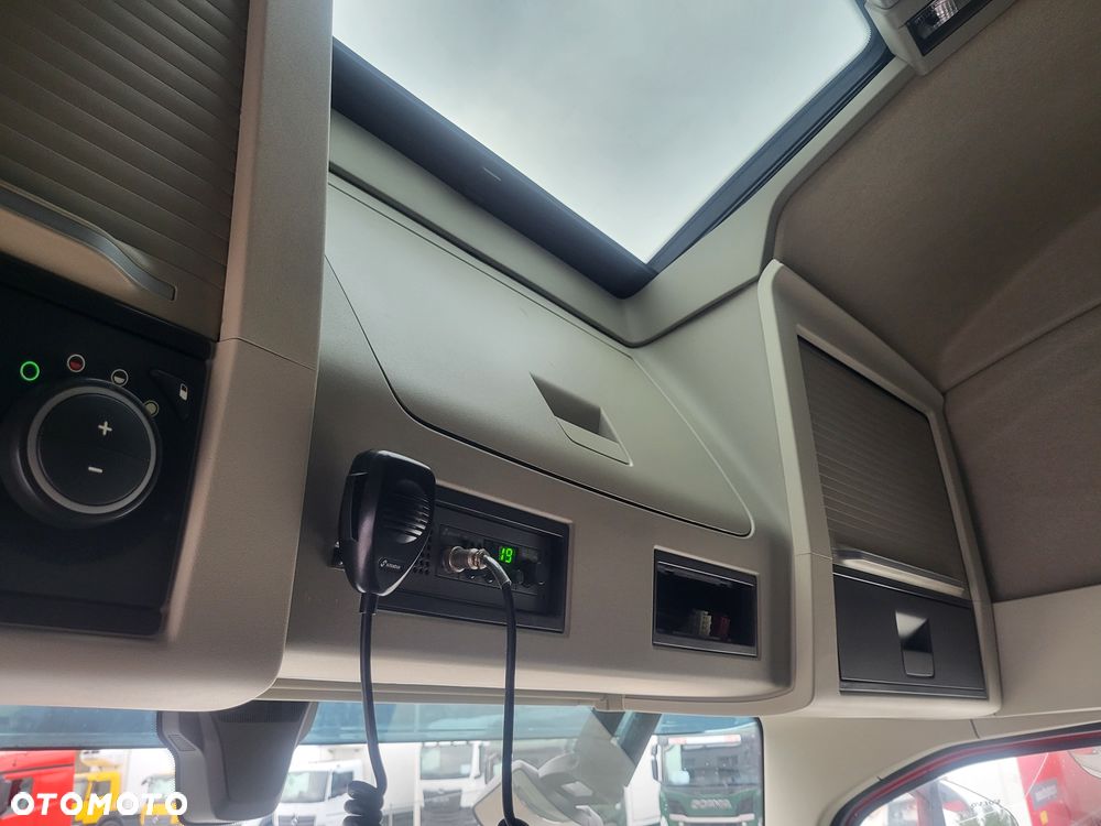 Volvo FH 460 / STANDARD / XXL / i SAVE / EURO 6/ GLOBETROTTER/ / AUTOMAT/SERVIS /2019/ KAMERA/ SKÓRY/ XENON /PERFEKCYJNY STAN / ZABUDOWY  MIĘDZYOSIOWE/ - 26