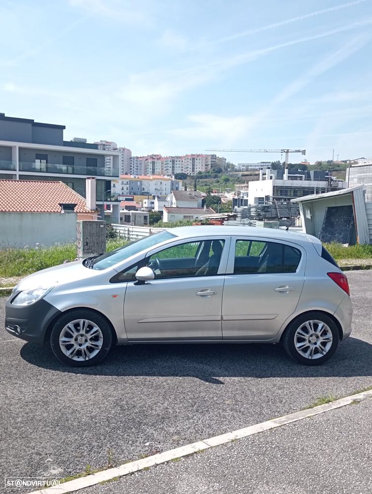 Opel Corsa 1.2 Enjoy - 3