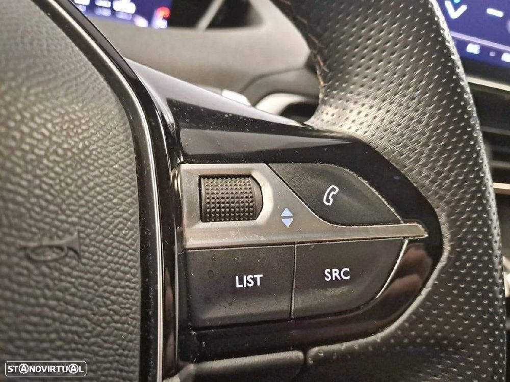 Peugeot 5008 1.2 PureTech GT EAT8 - 17