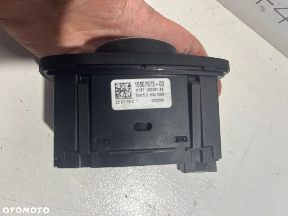 PRZEŁĄCZNIK WŁĄCZNIK ŚWIATEŁ FORD PUMA 2022R 10507973-00 - 3