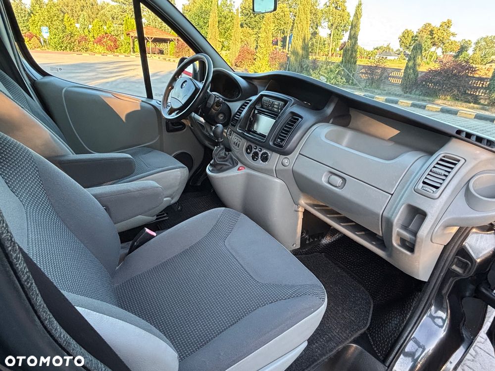 Opel Vivaro - 22