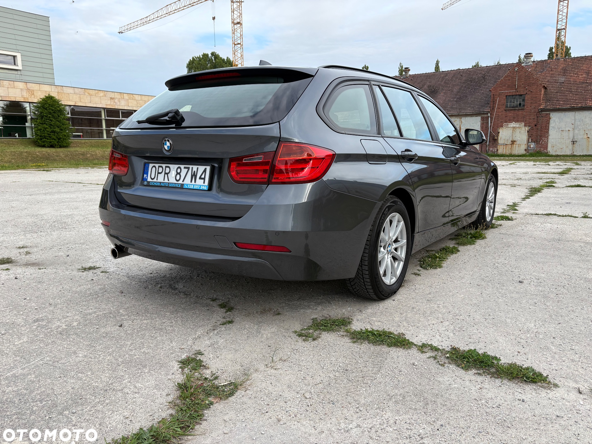 BMW Seria 3 316i Touring - 5