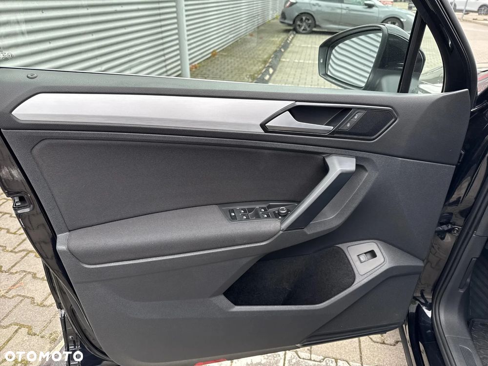 Volkswagen Tiguan - 20
