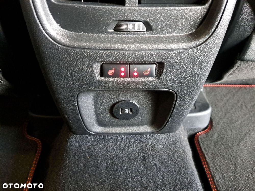 Ford Kuga - 20