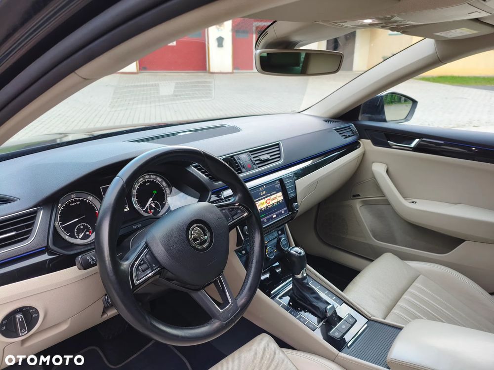 Skoda Superb 2.0 TDI L&K - 14