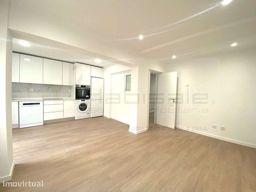 T3 Renovado com Suite | Excelente Localização | Amadora - Grande imagem: 3/31