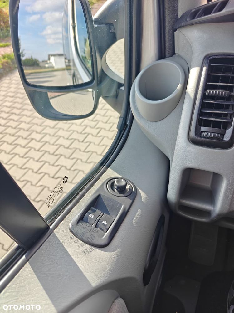 Opel Vivaro Tour - 37
