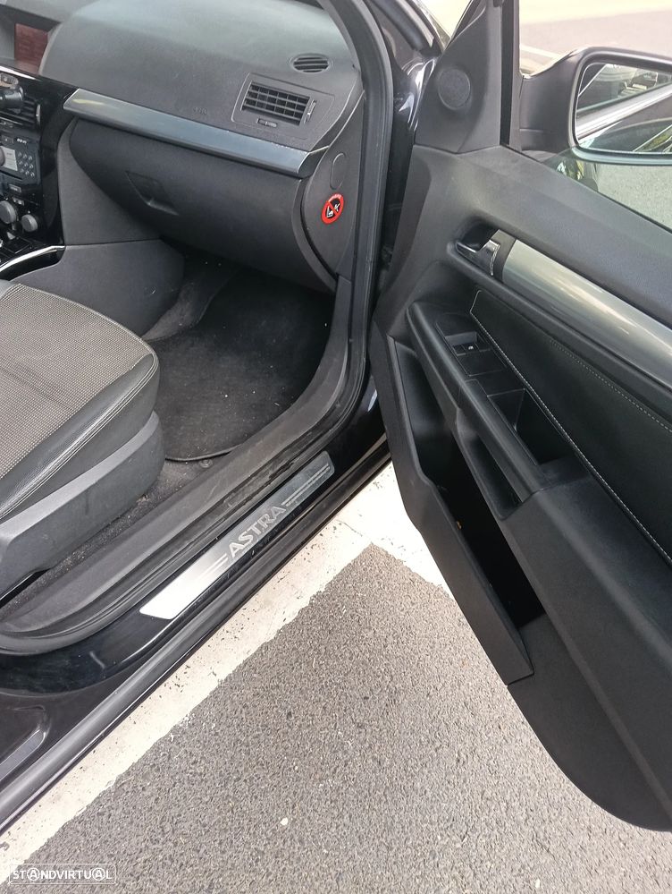 Opel Astra 1.7 CDTi Cosmo ecoFLEX - 8