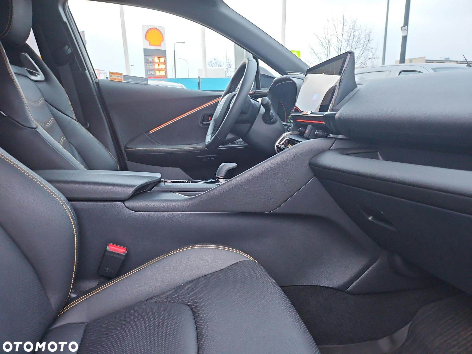Toyota C-HR - 9