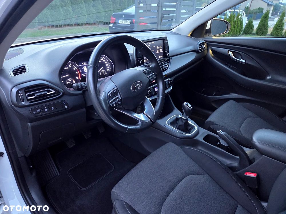 Hyundai i30 1.5 DPI Comfort - 8