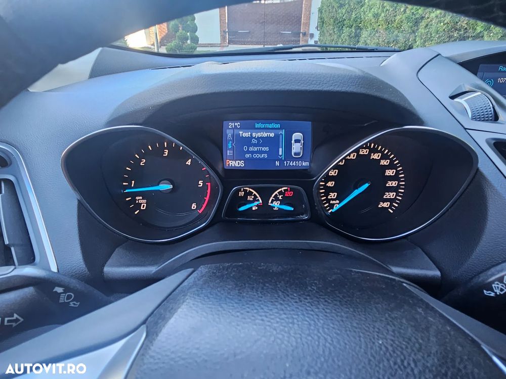 Ford Kuga 2.0 TDCi 4x4 Aut. Champions Edition - 10