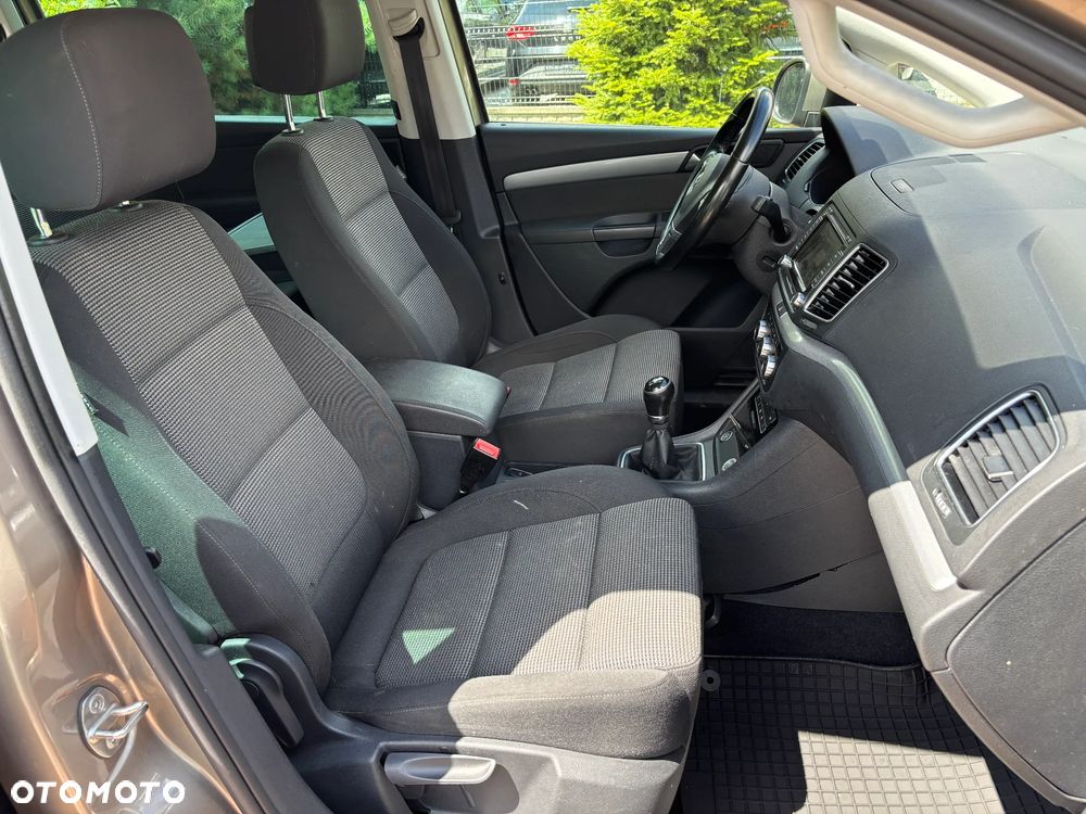 Volkswagen Sharan 2.0 TDI BlueMotion Technology Comfortline - 22