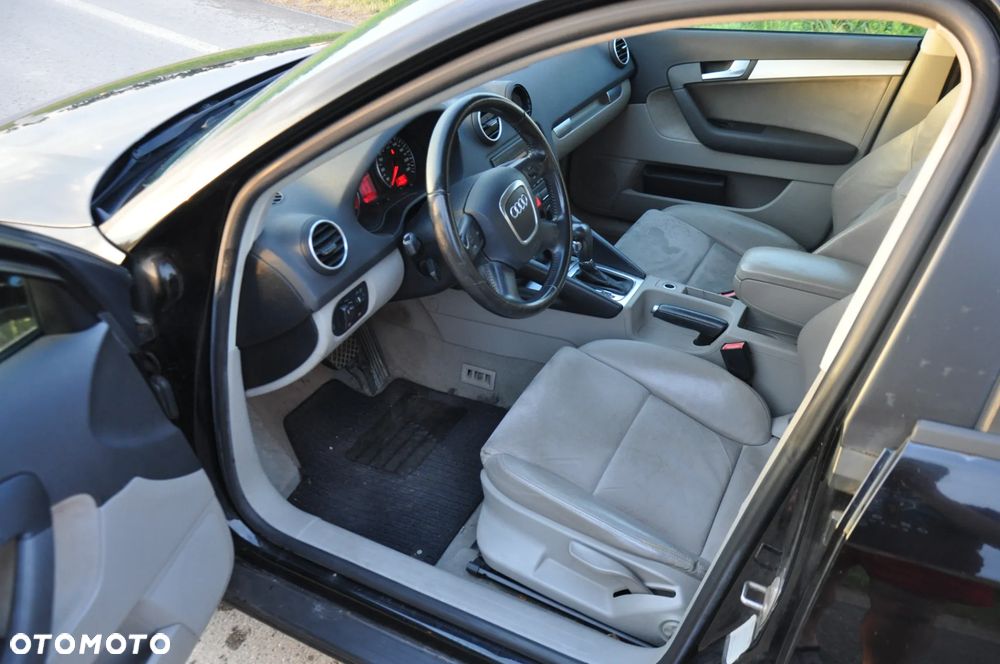 Audi A3 Sportback 1.6 tiptronic S line Sportpaket plus - 10