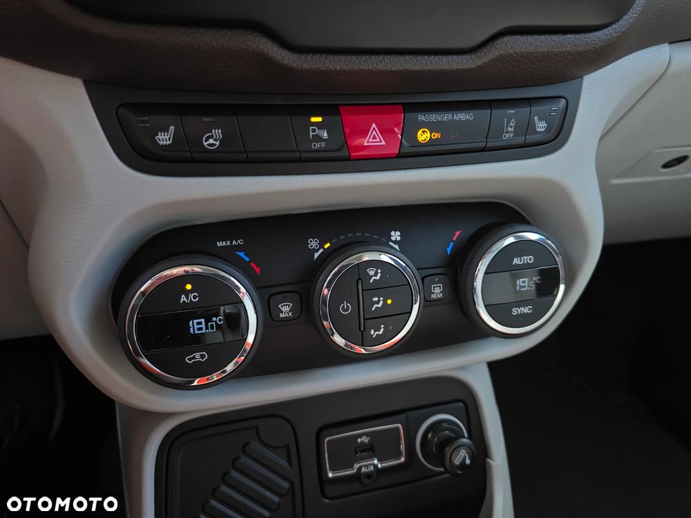 Jeep Renegade 1.4 MultiAir DSG Limited - 29