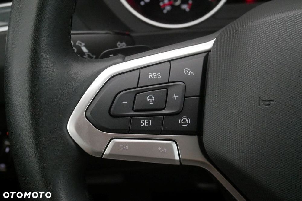Volkswagen Tiguan 2.0 TDI SCR Life DSG - 24