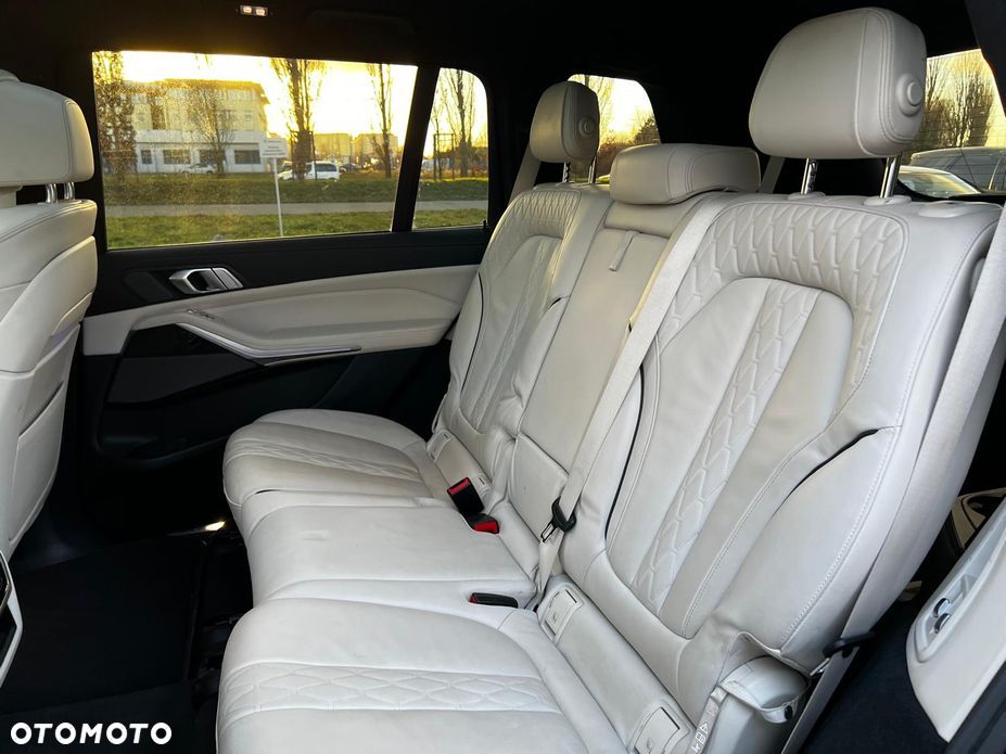 BMW X7 - 20