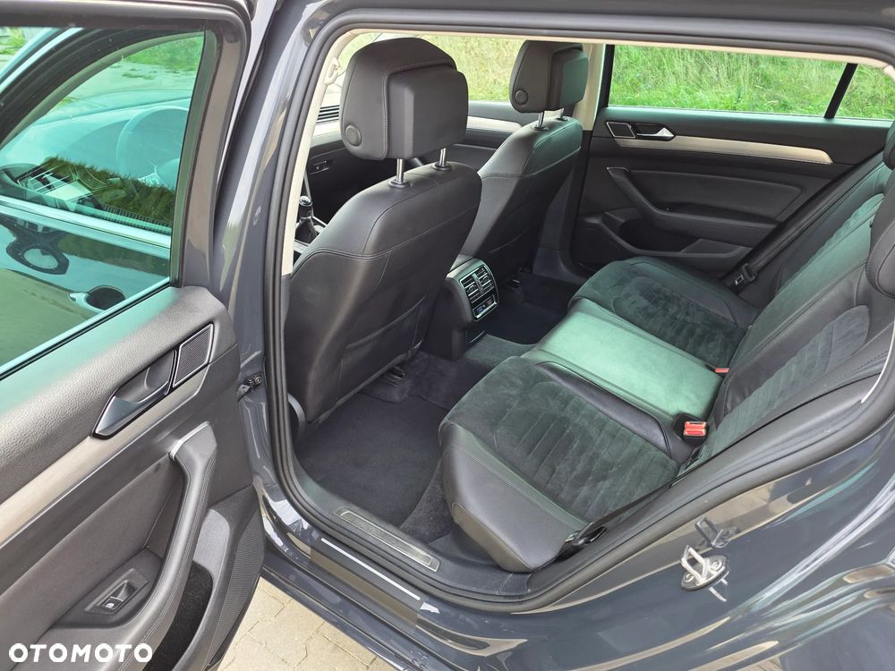 Volkswagen Passat 2.0 TDI (BlueMotion Technology) Highline - 17