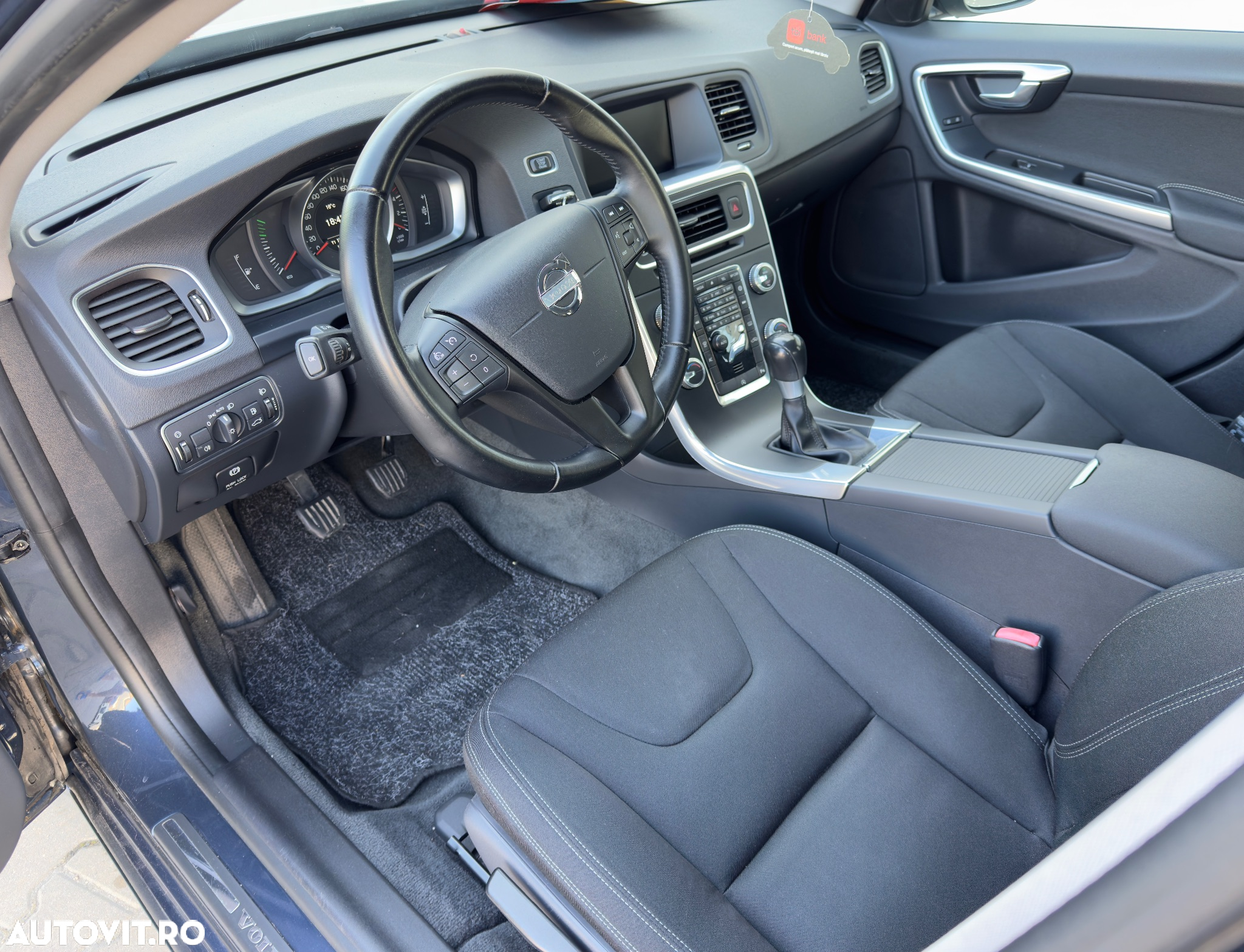 Volvo V60 D2 ECO Start-Stop Kinetic - 9