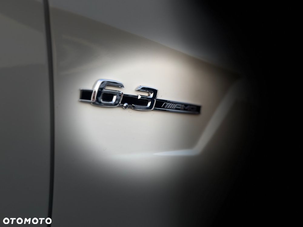 Mercedes-Benz Klasa E 63 AMG - 4