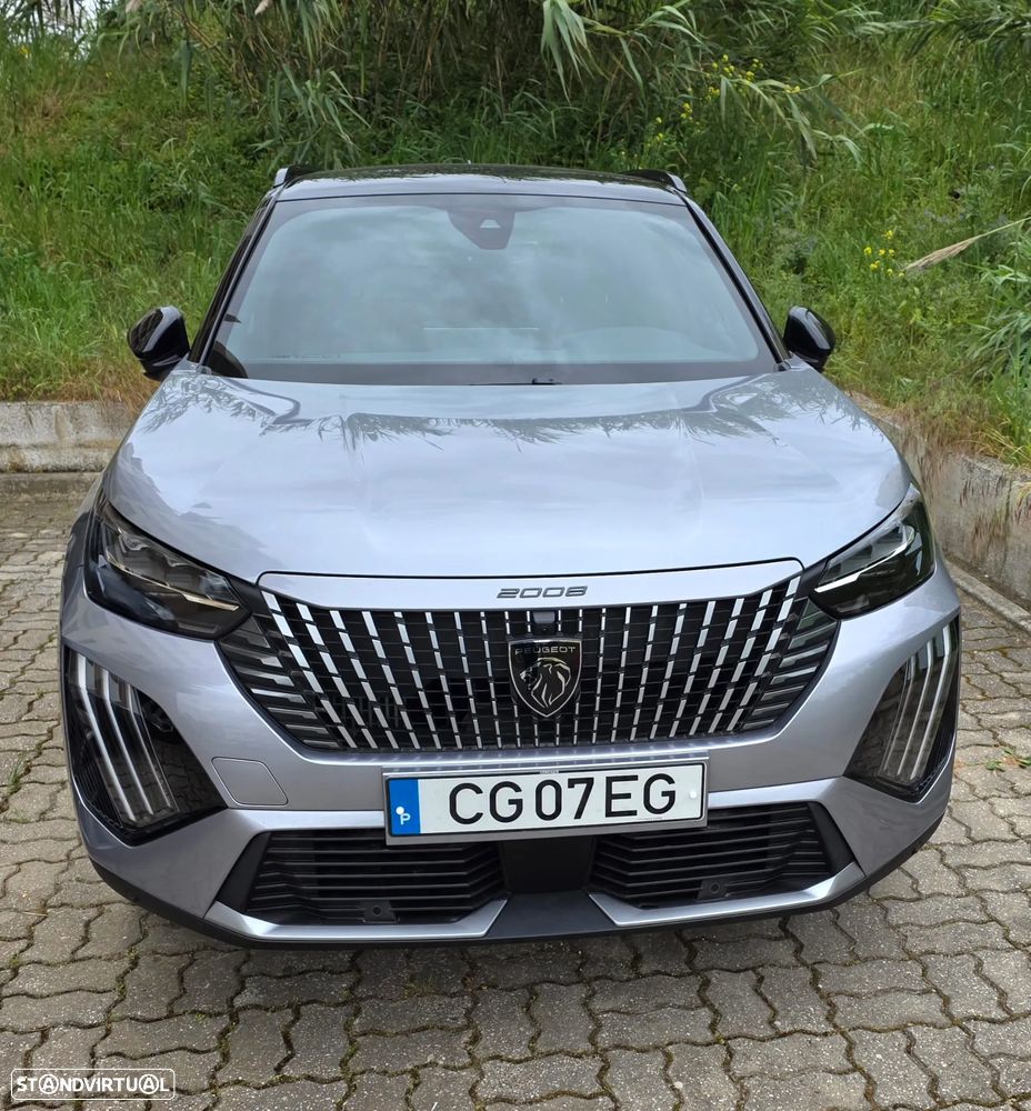 Peugeot 2008 PureTech 130 EAT8 GT - 2