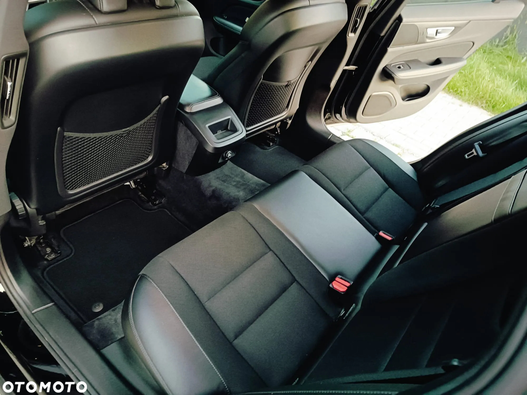 Volvo V60 D4 SCR Momentum - 17