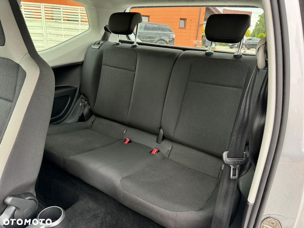 Volkswagen up! 1.0 move - 15