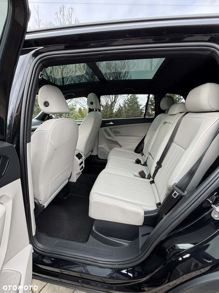 Volkswagen Tiguan - 12