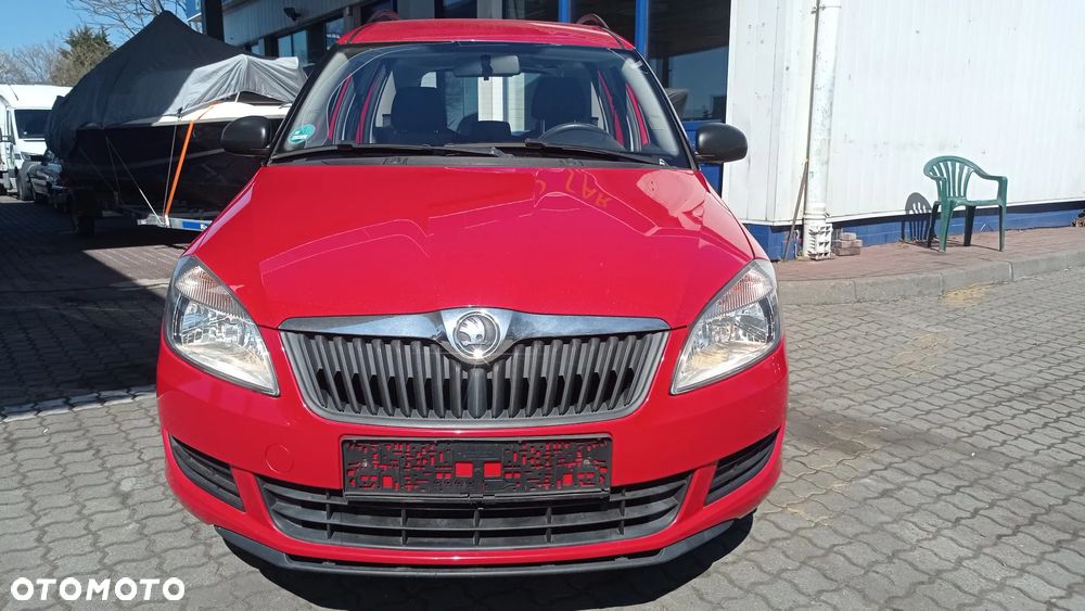 Skoda Roomster 1.2 Ambition PLUS EDITION - 28
