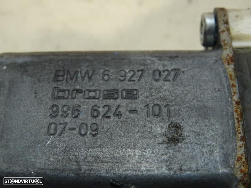 Motor Do Elevador De Vidro Frente Direito Bmw 1 (E87)  0130822227 / 69 - 7