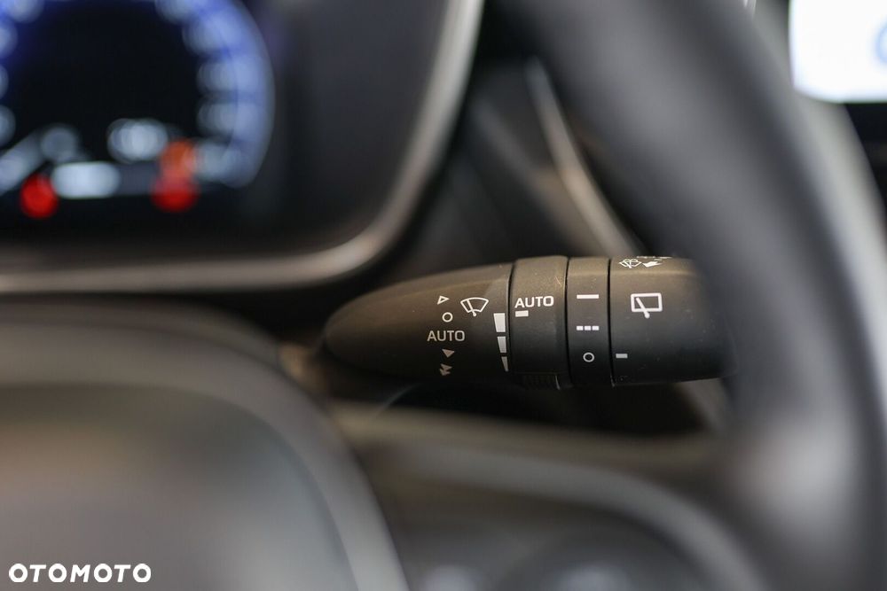 Toyota Corolla Cross 2.0 Hybrid Executive AWD - 30