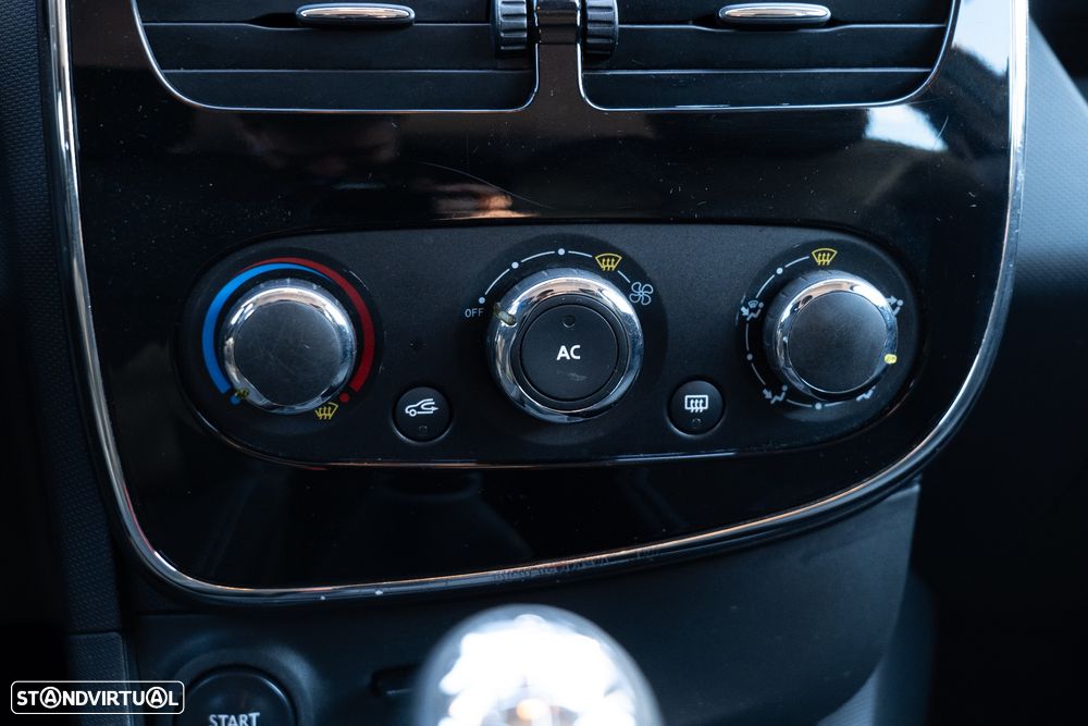 Renault Clio Sport Tourer Energy dCi 90 Start & Stop Dynamique - 9