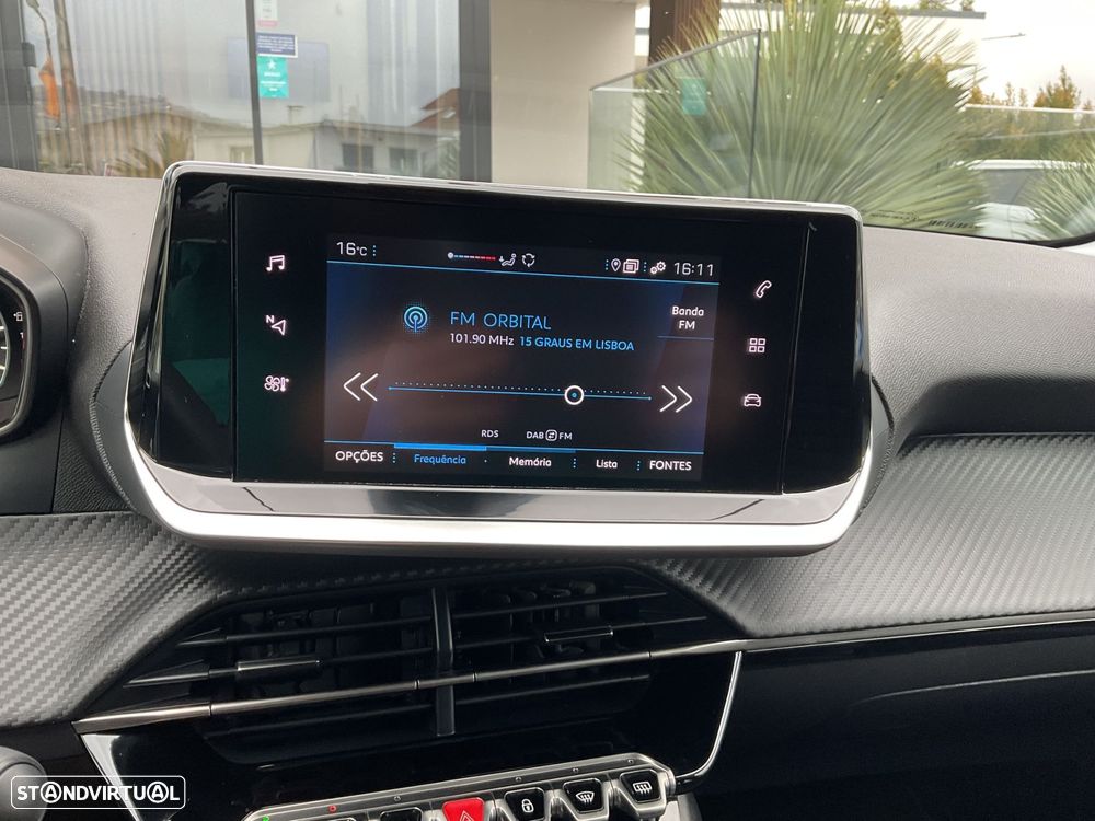 Peugeot 208 1.2 PureTech Active Pack - 28