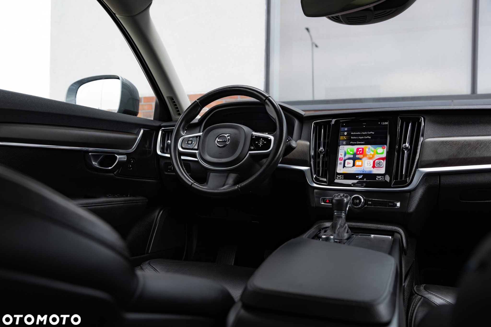 Volvo V90 Cross Country D5 AWD Geartronic - 26