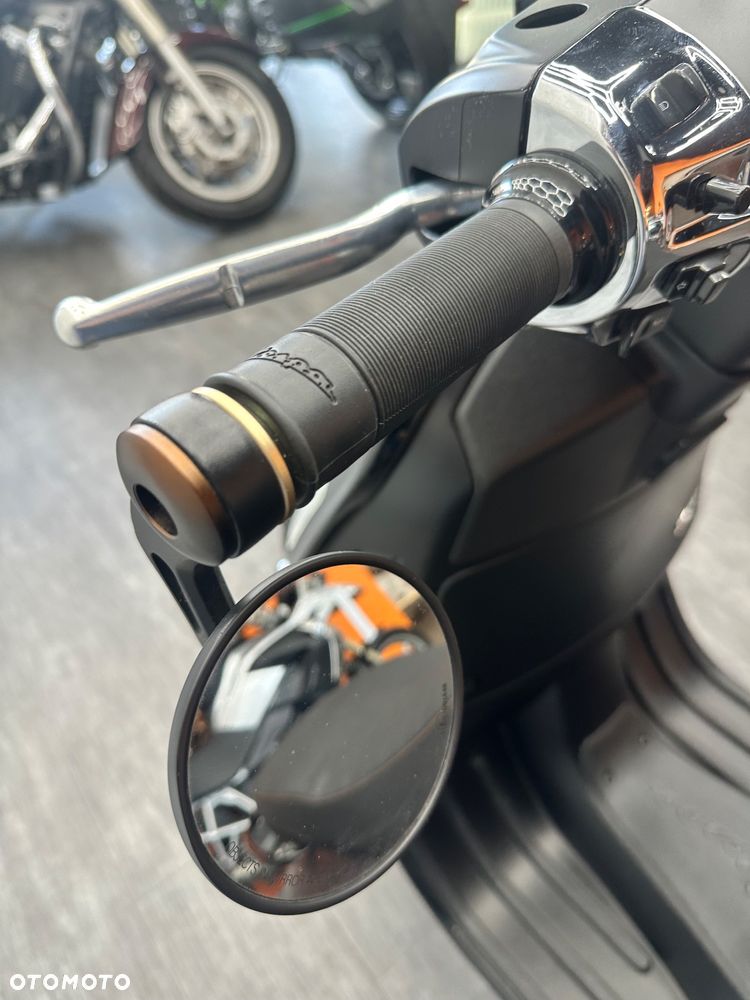 Vespa GTS - 12