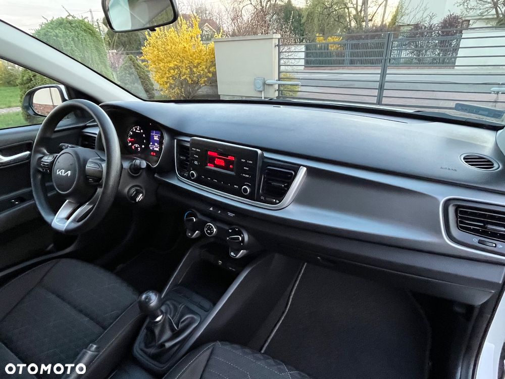 Kia Rio 1.2 M - 19