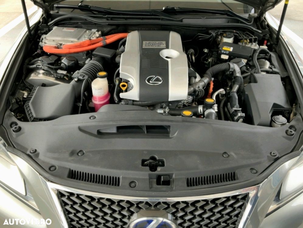 Lexus Seria IS 300h BusinessEdition - 32