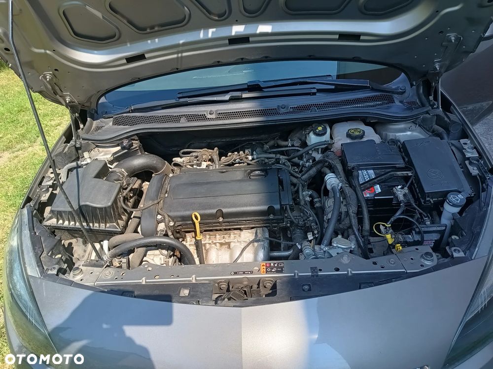 Opel Astra 1.6 Essentia - 8