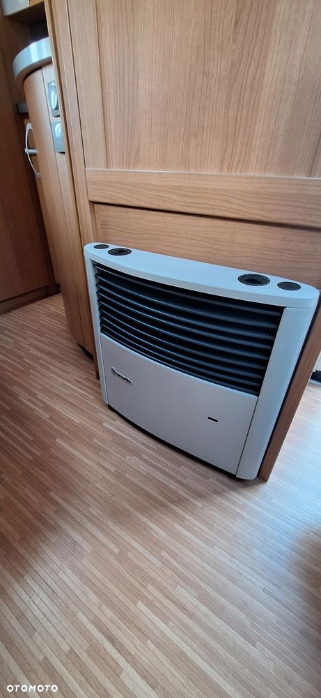 KNAUS Azur 450 - 23