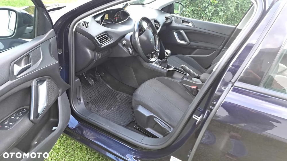 Peugeot 308 - 13